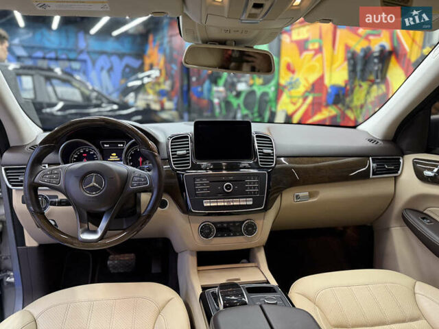 Серый Мерседес ГЛЕ-Класс, объемом двигателя 3.5 л и пробегом 117 тыс. км за 29000 $, фото 12 на Automoto.ua