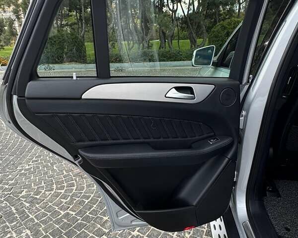 Мерседес ГЛЕ-Клас 2016 у Дніпро (Дніпропетровську) на Automoto.ua Сірий Мерседес ГЛЕ-Клас, об'ємом двигуна 2.99 л та пробігом 166 тис. км за 41500 $, фото 24 на Automoto.ua