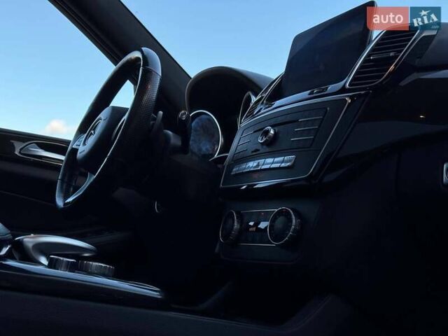 Серый Мерседес ГЛЕ-Класс, объемом двигателя 3.5 л и пробегом 159 тыс. км за 24500 $, фото 88 на Automoto.ua