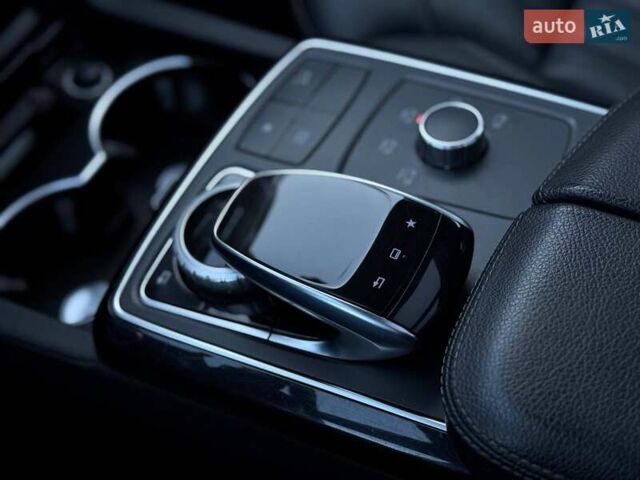 Серый Мерседес ГЛЕ-Класс, объемом двигателя 3.5 л и пробегом 159 тыс. км за 24500 $, фото 55 на Automoto.ua