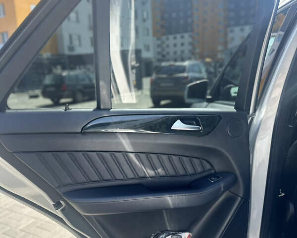 Мерседес ГЛЕ-Клас 2016 у Черкасах на Automoto.ua Сірий Мерседес ГЛЕ-Клас, об'ємом двигуна 2.99 л та пробігом 144 тис. км за 36500 $, фото 5 на Automoto.ua