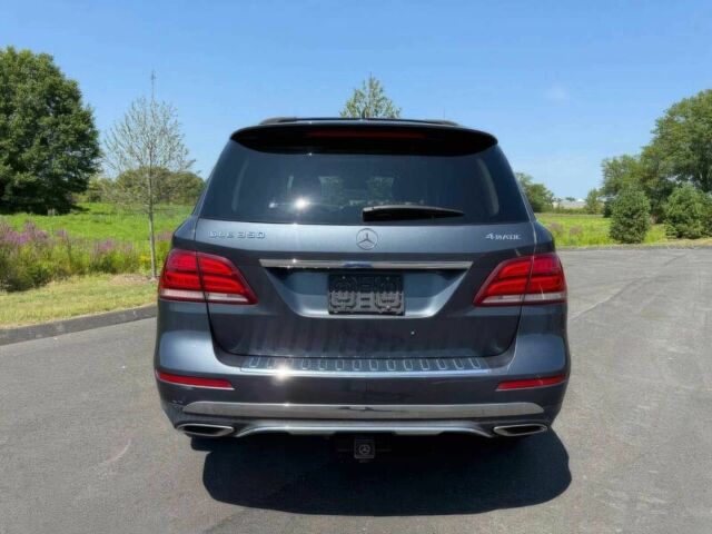 Серый Мерседес ГЛЕ-Класс, объемом двигателя 3.5 л и пробегом 78 тыс. км за 10000 $, фото 4 на Automoto.ua