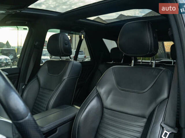 Серый Мерседес ГЛЕ-Класс, объемом двигателя 2.99 л и пробегом 253 тыс. км за 37500 $, фото 41 на Automoto.ua