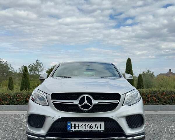 Мерседес ГЛЕ-Клас 2016 у Дніпро (Дніпропетровську) на Automoto.ua Сірий Мерседес ГЛЕ-Клас, об'ємом двигуна 2.99 л та пробігом 166 тис. км за 41500 $, фото 4 на Automoto.ua