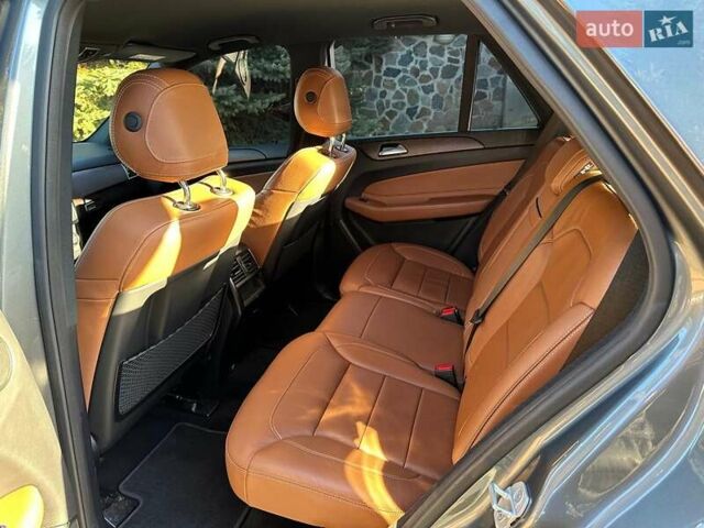 Сірий Мерседес ГЛЕ-Клас, об'ємом двигуна 2.99 л та пробігом 74 тис. км за 41000 $, фото 22 на Automoto.ua