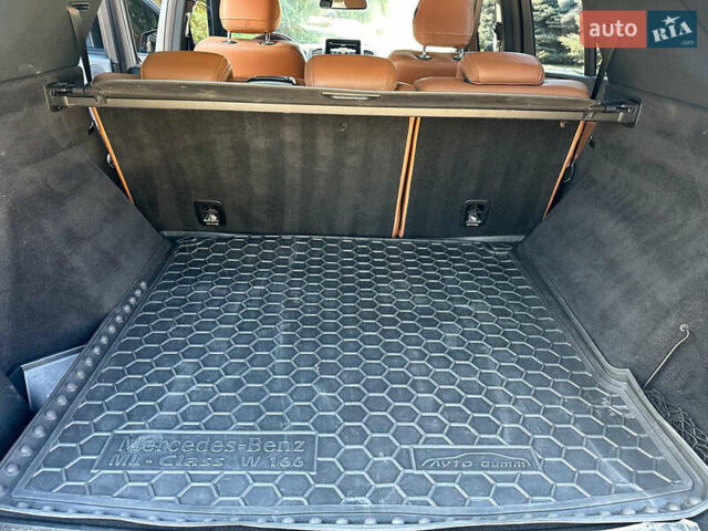 Сірий Мерседес ГЛЕ-Клас, об'ємом двигуна 2.99 л та пробігом 74 тис. км за 41000 $, фото 13 на Automoto.ua