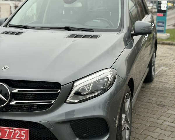 Серый Мерседес ГЛЕ-Класс, объемом двигателя 3 л и пробегом 174 тыс. км за 34500 $, фото 53 на Automoto.ua