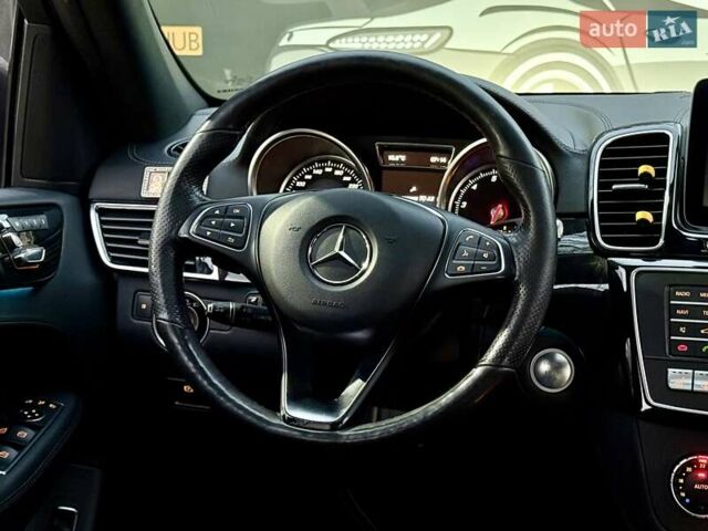 Серый Мерседес ГЛЕ-Класс, объемом двигателя 3 л и пробегом 114 тыс. км за 38000 $, фото 15 на Automoto.ua