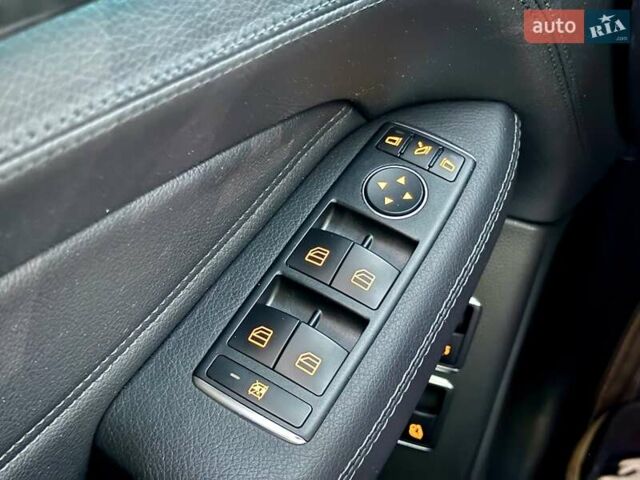 Серый Мерседес ГЛЕ-Класс, объемом двигателя 3 л и пробегом 114 тыс. км за 38000 $, фото 25 на Automoto.ua