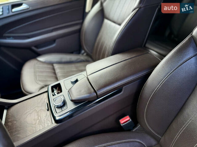 Мерседес ГЛЕ-Клас 2017 у Луцьку на Automoto.ua Сірий Мерседес ГЛЕ-Клас, об'ємом двигуна 2.2 л та пробігом 150 тис. км за 31599 $, фото 34 на Automoto.ua