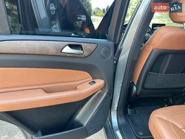 Сірий Мерседес ГЛЕ-Клас, об'ємом двигуна 2.99 л та пробігом 74 тис. км за 41000 $, фото 9 на Automoto.ua