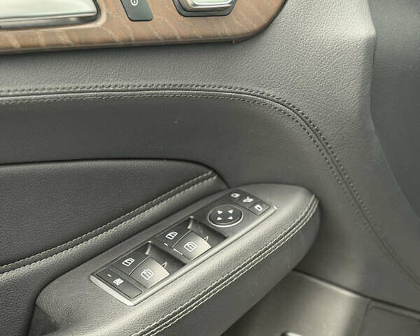 Серый Мерседес ГЛЕ-Класс, объемом двигателя 3 л и пробегом 174 тыс. км за 34500 $, фото 34 на Automoto.ua