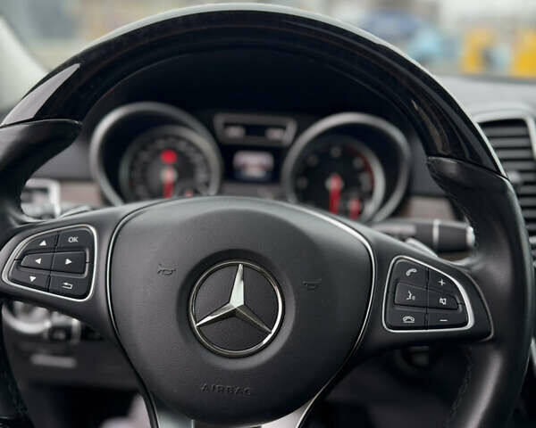 Серый Мерседес ГЛЕ-Класс, объемом двигателя 3 л и пробегом 174 тыс. км за 34500 $, фото 35 на Automoto.ua