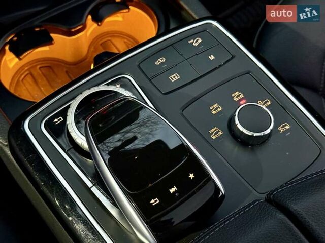Серый Мерседес ГЛЕ-Класс, объемом двигателя 3 л и пробегом 114 тыс. км за 38000 $, фото 21 на Automoto.ua