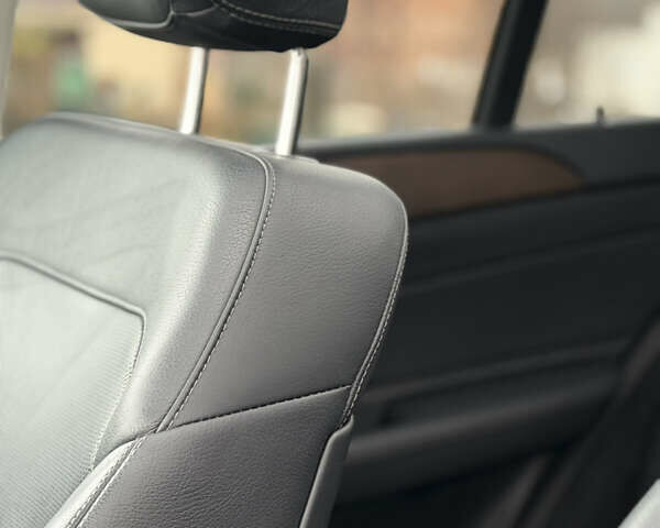 Серый Мерседес ГЛЕ-Класс, объемом двигателя 3 л и пробегом 174 тыс. км за 34500 $, фото 38 на Automoto.ua