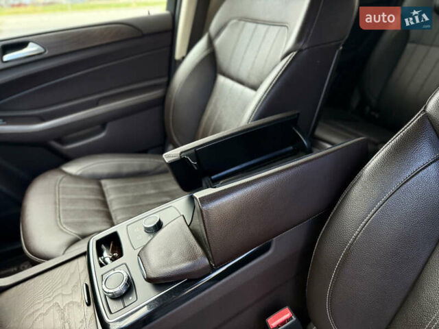Мерседес ГЛЕ-Клас 2017 у Луцьку на Automoto.ua Сірий Мерседес ГЛЕ-Клас, об'ємом двигуна 2.2 л та пробігом 150 тис. км за 31599 $, фото 39 на Automoto.ua