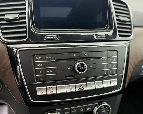 Серый Мерседес ГЛЕ-Класс, объемом двигателя 3 л и пробегом 174 тыс. км за 34500 $, фото 40 на Automoto.ua