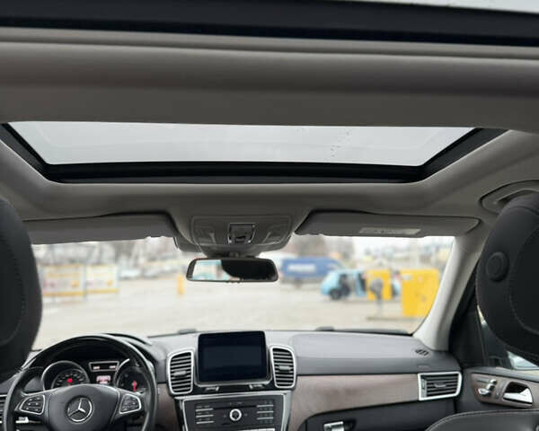 Серый Мерседес ГЛЕ-Класс, объемом двигателя 3 л и пробегом 174 тыс. км за 34500 $, фото 3 на Automoto.ua