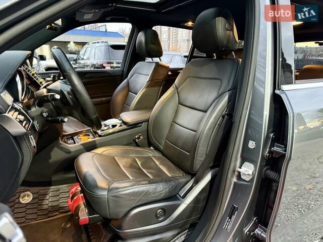 Серый Мерседес ГЛЕ-Класс, объемом двигателя 3 л и пробегом 114 тыс. км за 38000 $, фото 8 на Automoto.ua