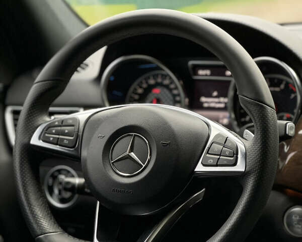 Серый Мерседес ГЛЕ-Класс, объемом двигателя 3 л и пробегом 157 тыс. км за 35900 $, фото 12 на Automoto.ua