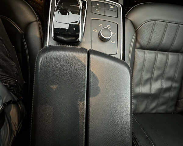 Сірий Мерседес ГЛЕ-Клас, об'ємом двигуна 3.5 л та пробігом 70 тис. км за 33500 $, фото 22 на Automoto.ua