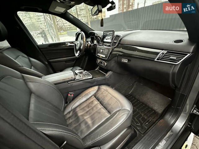 Сірий Мерседес ГЛЕ-Клас, об'ємом двигуна 3.5 л та пробігом 70 тис. км за 33500 $, фото 34 на Automoto.ua