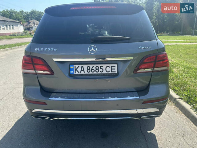 Серый Мерседес ГЛЕ-Класс, объемом двигателя 2.14 л и пробегом 159 тыс. км за 41000 $, фото 2 на Automoto.ua