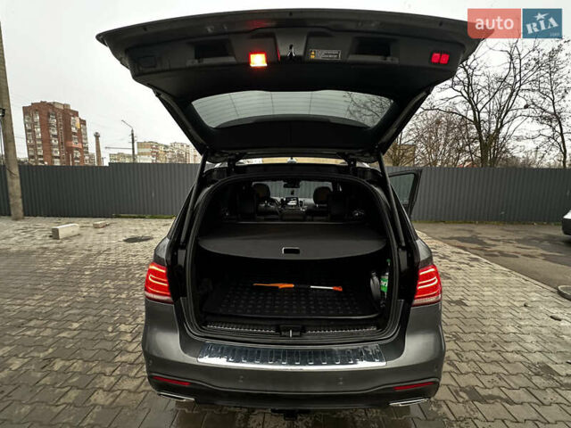 Сірий Мерседес ГЛЕ-Клас, об'ємом двигуна 3.5 л та пробігом 70 тис. км за 33500 $, фото 29 на Automoto.ua