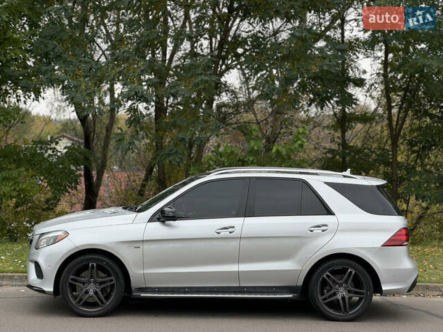 Серый Мерседес ГЛЕ-Класс, объемом двигателя 3 л и пробегом 157 тыс. км за 35900 $, фото 4 на Automoto.ua