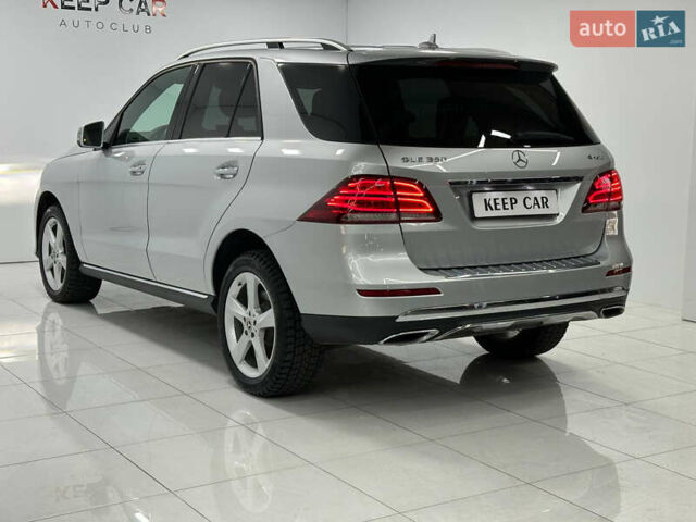 Серый Мерседес ГЛЕ-Класс, объемом двигателя 3.5 л и пробегом 40 тыс. км за 29999 $, фото 4 на Automoto.ua