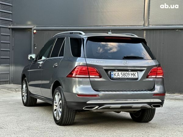 Серый Мерседес ГЛЕ-Класс, объемом двигателя 3 л и пробегом 27 тыс. км за 47770 $, фото 1 на Automoto.ua