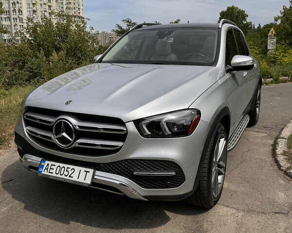 Мерседес ГЛЕ-Класс 2019 в Киеве на Automoto.ua Серый Мерседес ГЛЕ-Класс, объемом двигателя 1.99 л и пробегом 23 тыс. км за 46500 $, фото 2 на Automoto.ua