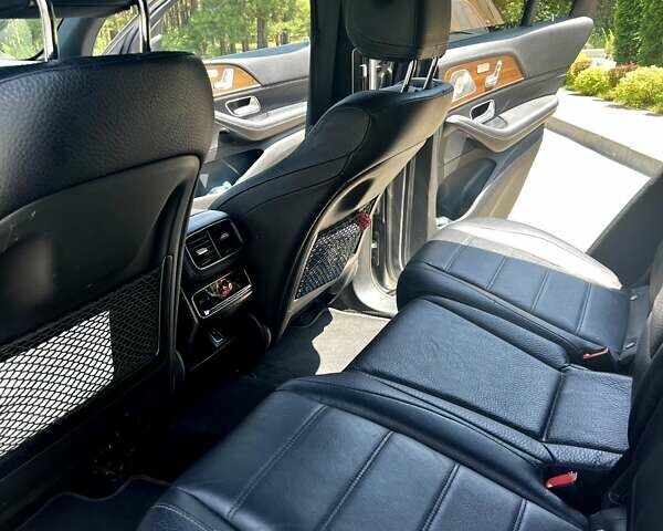 Серый Мерседес ГЛЕ-Класс, объемом двигателя 2.93 л и пробегом 215 тыс. км за 52000 $, фото 3 на Automoto.ua