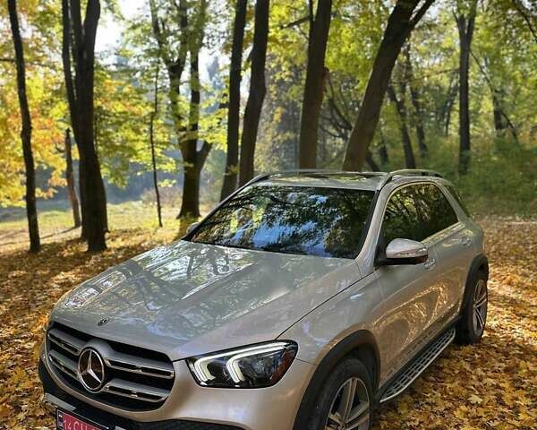 Мерседес ГЛЕ-Класс 2019 в Тернополе на Automoto.ua Серый Мерседес ГЛЕ-Класс, объемом двигателя 1.99 л и пробегом 101 тыс. км за 46300 $, фото 3 на Automoto.ua