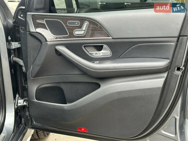 Серый Мерседес ГЛЕ-Класс, объемом двигателя 3 л и пробегом 60 тыс. км за 72000 $, фото 22 на Automoto.ua