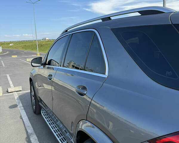 Серый Мерседес ГЛЕ-Класс, объемом двигателя 1.95 л и пробегом 66 тыс. км за 62000 $, фото 12 на Automoto.ua