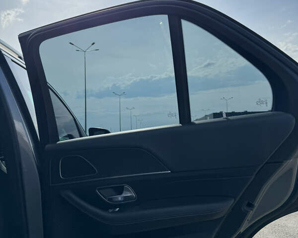 Серый Мерседес ГЛЕ-Класс, объемом двигателя 1.95 л и пробегом 66 тыс. км за 62000 $, фото 20 на Automoto.ua