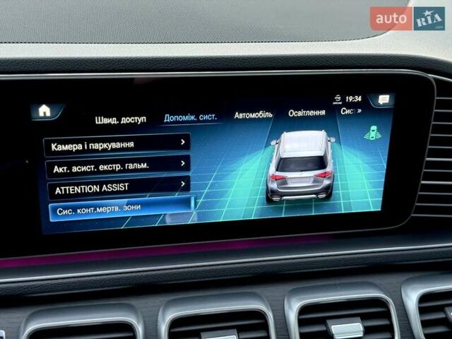 Серый Мерседес ГЛЕ-Класс, объемом двигателя 1.95 л и пробегом 75 тыс. км за 73900 $, фото 71 на Automoto.ua