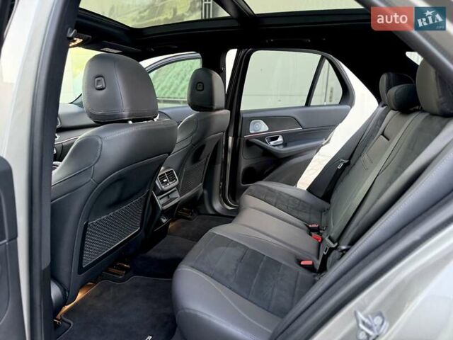 Серый Мерседес ГЛЕ-Класс, объемом двигателя 1.95 л и пробегом 75 тыс. км за 73900 $, фото 46 на Automoto.ua