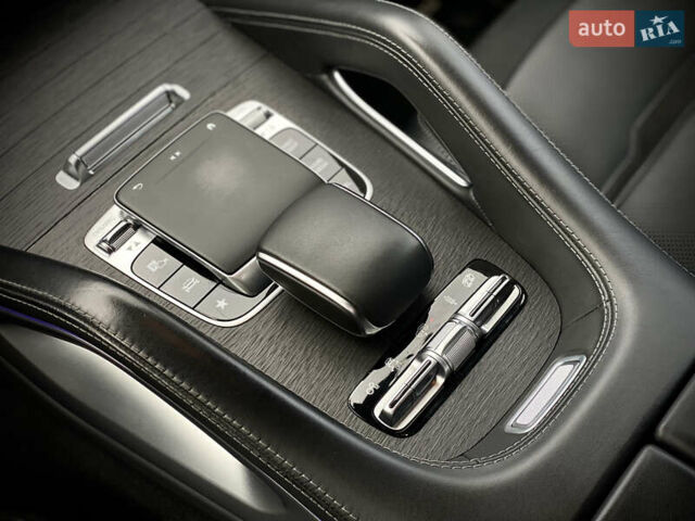 Мерседес ГЛЕ-Класс 2020 в Киеве на Automoto.ua Серый Мерседес ГЛЕ-Класс, объемом двигателя 3.98 л и пробегом 102 тыс. км за 96000 $, фото 22 на Automoto.ua