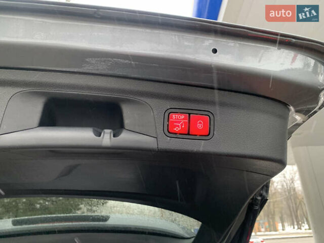 Серый Мерседес ГЛЕ-Класс, объемом двигателя 2 л и пробегом 67 тыс. км за 53000 $, фото 19 на Automoto.ua