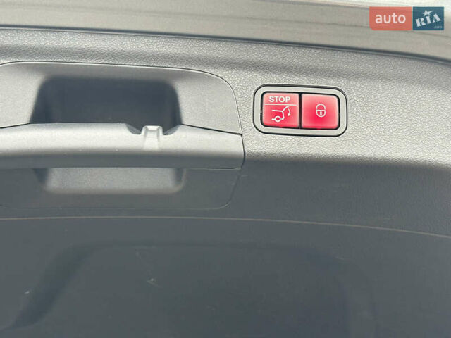 Серый Мерседес ГЛЕ-Класс, объемом двигателя 3 л и пробегом 60 тыс. км за 72000 $, фото 11 на Automoto.ua