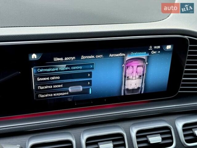 Серый Мерседес ГЛЕ-Класс, объемом двигателя 1.95 л и пробегом 75 тыс. км за 73900 $, фото 68 на Automoto.ua