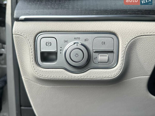 Сірий Мерседес ГЛЕ-Клас, об'ємом двигуна 1.95 л та пробігом 63 тис. км за 73000 $, фото 10 на Automoto.ua