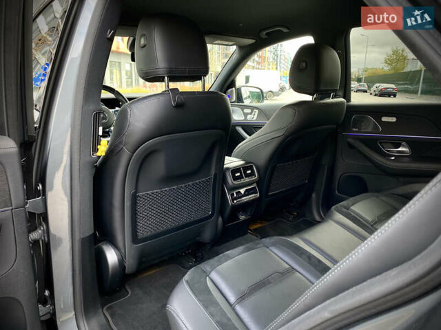 Мерседес ГЛЕ-Класс 2020 в Киеве на Automoto.ua Серый Мерседес ГЛЕ-Класс, объемом двигателя 3.98 л и пробегом 102 тыс. км за 96000 $, фото 29 на Automoto.ua