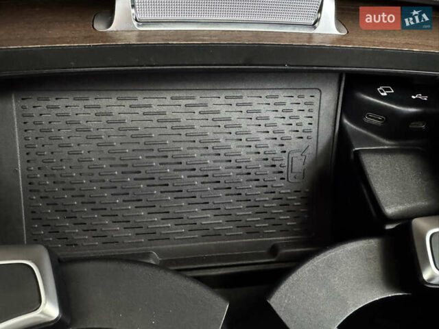 Мерседес ГЛЕ-Класс 2020 в Киеве на Automoto.ua Серый Мерседес ГЛЕ-Класс, объемом двигателя 2 л и пробегом 71 тыс. км за 57500 $, фото 30 на Automoto.ua