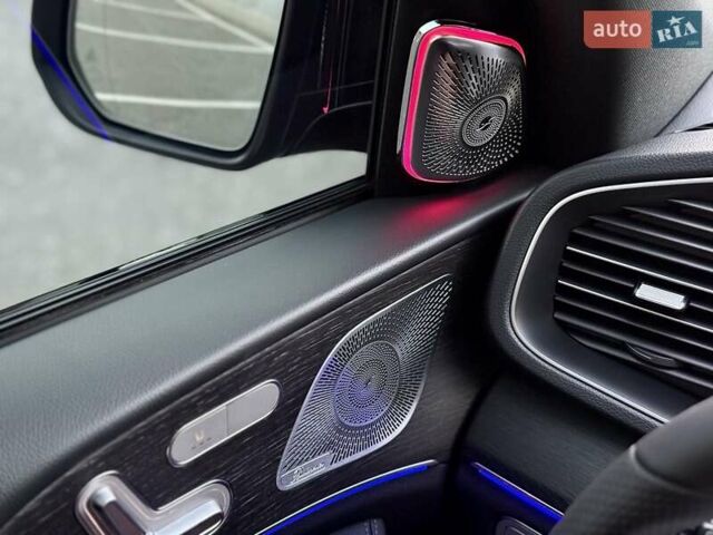 Серый Мерседес ГЛЕ-Класс, объемом двигателя 1.95 л и пробегом 75 тыс. км за 73900 $, фото 63 на Automoto.ua