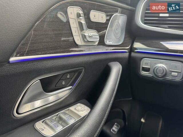 Мерседес ГЛЕ-Клас 2020 у Луцьку на Automoto.ua Сірий Мерседес ГЛЕ-Клас, об'ємом двигуна 1.99 л та пробігом 73 тис. км за 46500 $, фото 25 на Automoto.ua