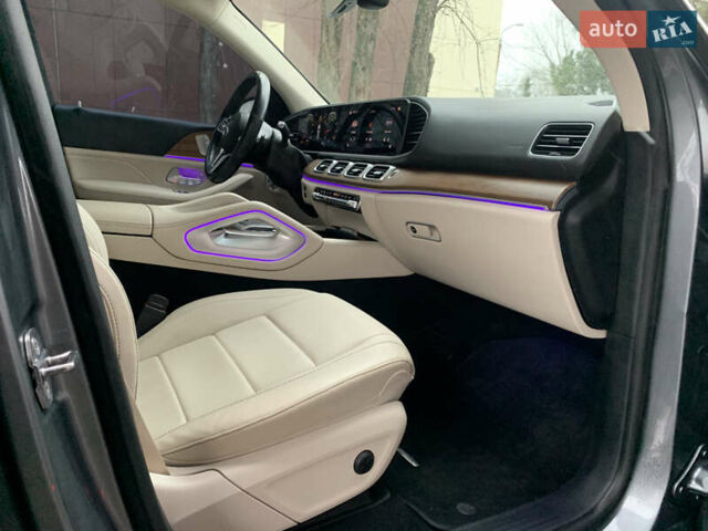 Серый Мерседес ГЛЕ-Класс, объемом двигателя 2 л и пробегом 67 тыс. км за 53000 $, фото 38 на Automoto.ua