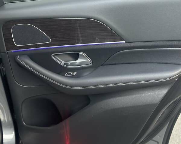 Сірий Мерседес ГЛЕ-Клас, об'ємом двигуна 2.93 л та пробігом 65 тис. км за 70000 $, фото 17 на Automoto.ua